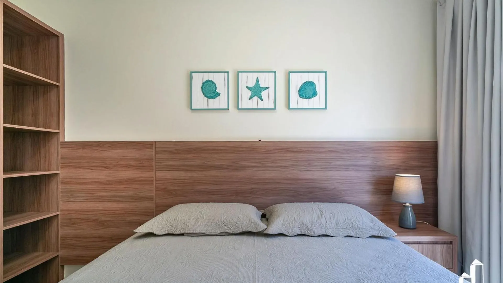 Apartamento Terreo Com 02 Dormitorios Canto Grande